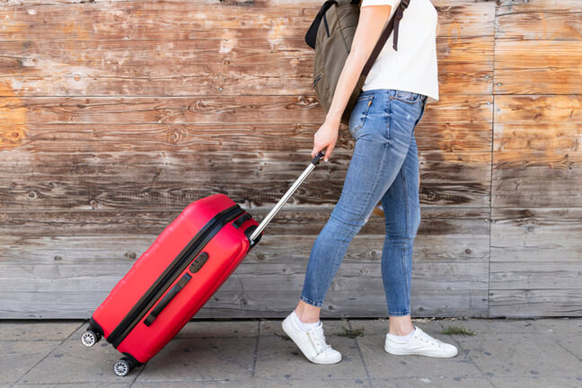 Routine beauté spéciale été : les produits à glisser dans sa valise !
