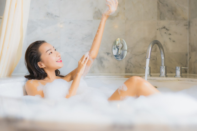 Un savon solide pour une douche zéro déchet
