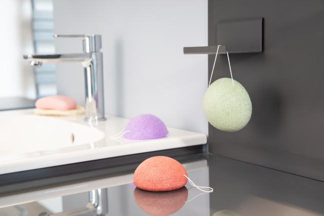 Le Konjac : l’éponge miraculeuse de votre salle de bains