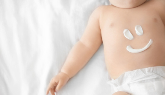 Le lait d'ânesse bio : l'ingrédient idéal pour la sensibilité des peaux de bébé