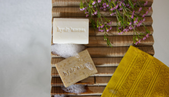 Savon au lait d'ânesse : un produit écologique et naturel