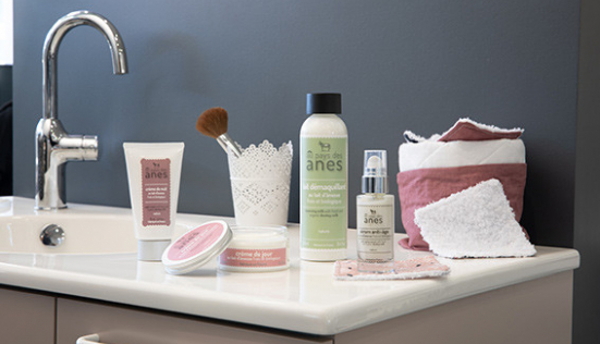 Les produits indispensables pour une routine beauté soir idéale 