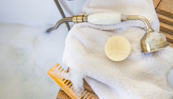 Shampoing au lait d’ânesse : aide t'il à rééquilibrer le cuir chevelu ?